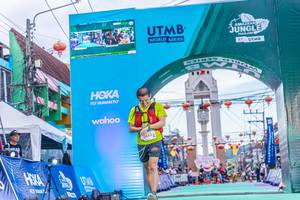 BIB: 443
                            <button type="button" onclick="openModal(21794417)" class="btn btn-primary btn-sm float-right btn-popup" data-toggle="modal" data-target=".modal-high-quality">
                        <i class="fas fa-shopping-cart"></i> Add to Cart
                    </button>
                                            <button type="button" onclick="isThisMe(21794417, true)" class="btn btn-success btn-sm float-right btn-popup btn-isme hidden" data-toggle="tooltip" data-placement="bottom" title="นี่คือรูปของคุณใช่ไหม คลิกที่นี่เพื่อเอาเข้าอัลบั้ม">
                        <i class="fas fa-plus"></i> Add to album
                    </button>
                    <button type="button" onclick="isThisMe(21794417, false)" class="btn btn-warning btn-sm float-right btn-popup btn-isnotme hidden">
                        <i class="fas fa-ban"></i> Remove from album
                    </button>